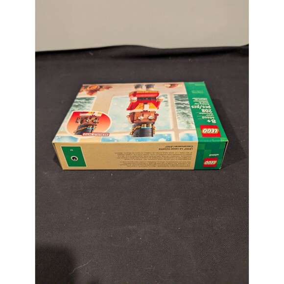 LEGO 40640 Nutcracker (208 pcs) – New/Sealed Box – Some Shelf Wear - Picture 3 of 6
